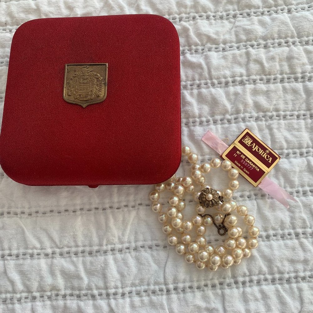 Majorica Perlas vintage pearl strand